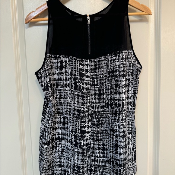 Women's BCBG tank - Picture 3 of 5